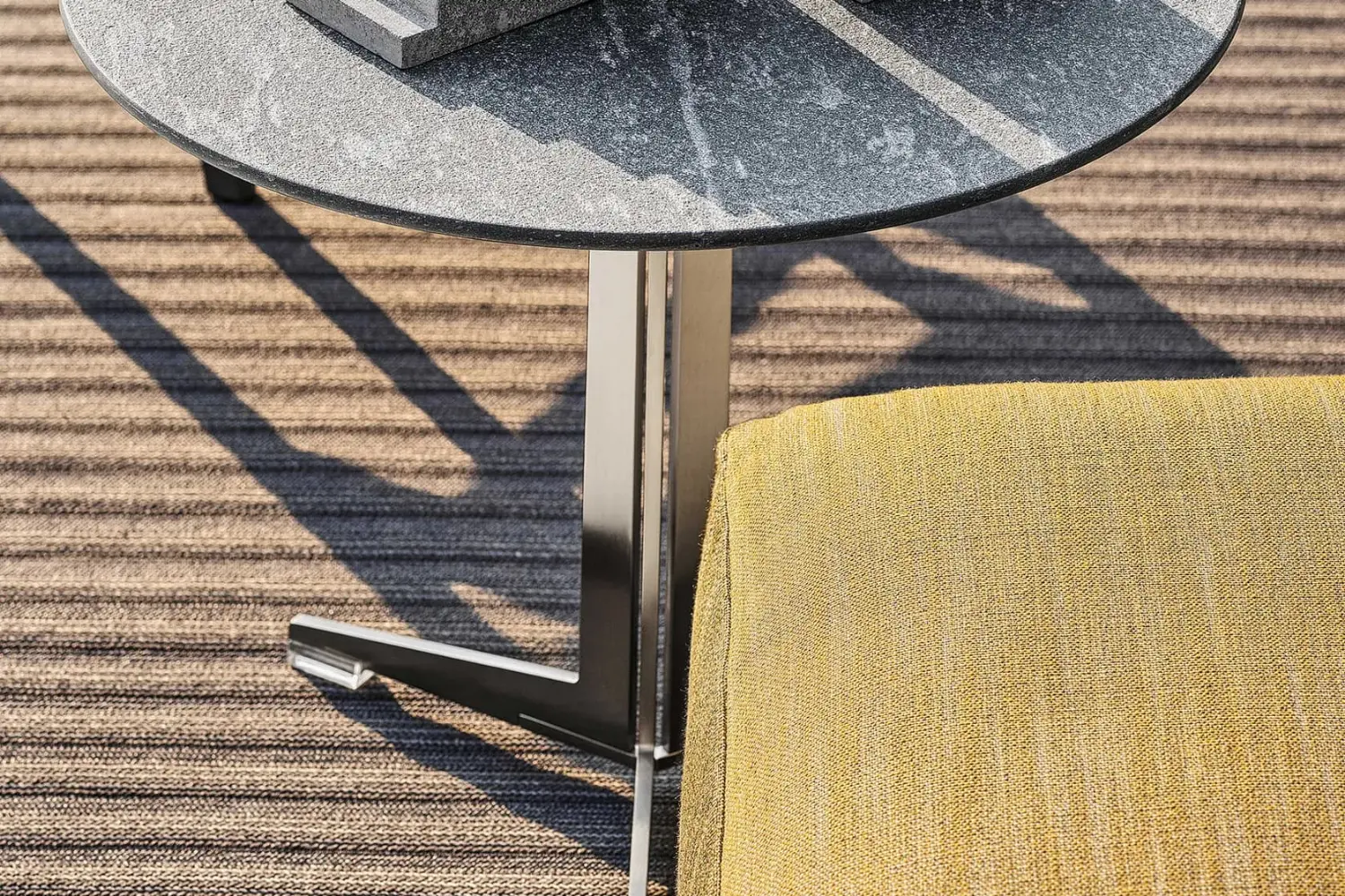 Mesa Lateral Fly Outdoor1
